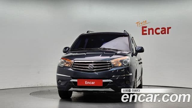 KG모빌리티(SsangYong) Korando 투리스모 4WD GT 11인승, 2014 3