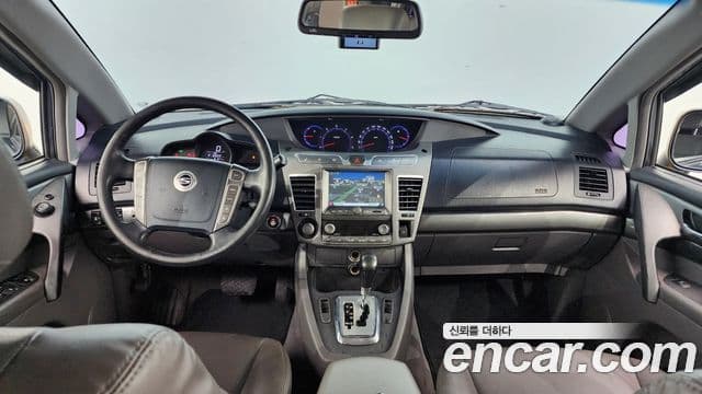 KG모빌리티(SsangYong) Korando 투리스모 4WD GT 11인승, 2014 7