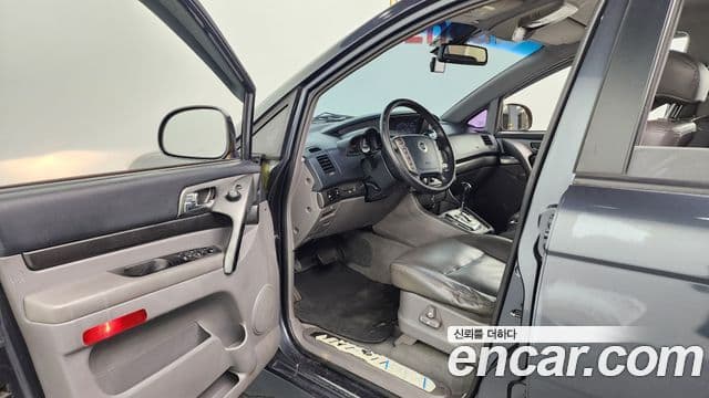 KG모빌리티(SsangYong) Korando 투리스모 4WD GT 11인승, 2014 11