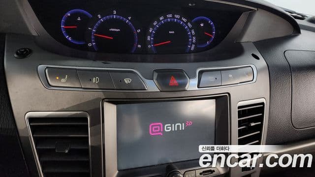 KG모빌리티(SsangYong) Korando 투리스모 4WD GT 11인승, 2014 16