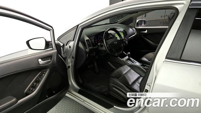 Kia K3 Luxury, 2015 11