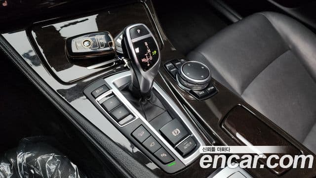 BMW 5시리즈 (F10), 2015 9