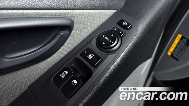 Hyundai Grand Starex Smart, 2016 17