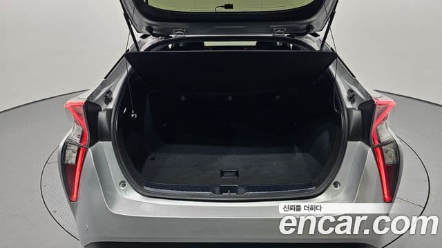 Toyota 프리우스 4세대 1.8 E, 2017 20