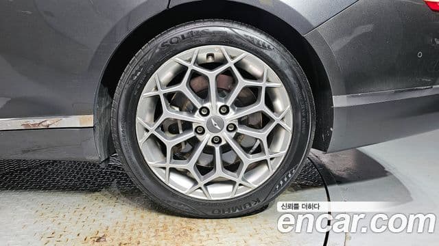 Genesis G80 (RG3) бензин 2.5 турбо AWD, 2022 все фото