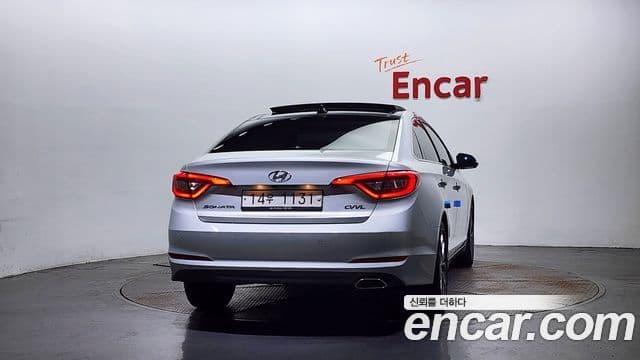 Hyundai LF Sonata 2.0 Smart, 2015 4