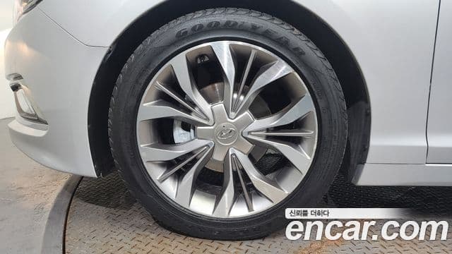 Hyundai LF Sonata 2.0 Smart, 2015 все фото