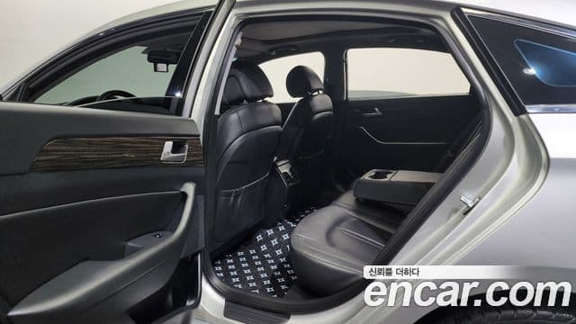 Hyundai LF Sonata 2.0 Smart, 2015 11