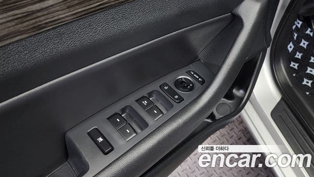 Hyundai LF Sonata 2.0 Smart, 2015 14