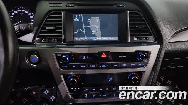 Hyundai LF Sonata 2.0 Smart, 2015 18