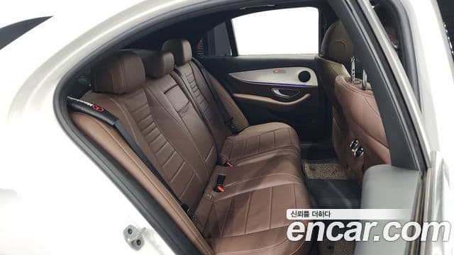 Mercedes-Benz E-класс W213 Avantgarde, 2020 12