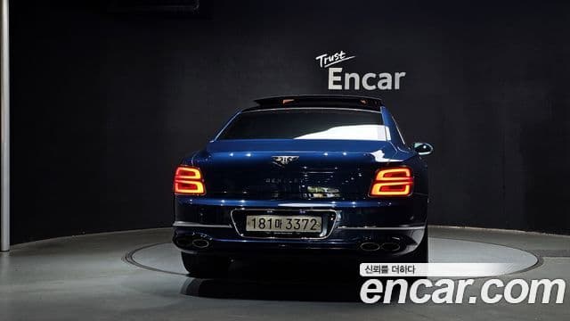 Bentley Flying Spur 3세대 4.0 Azure, 2023 4