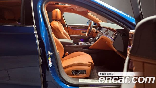 Bentley Flying Spur 3세대 4.0 Azure, 2023 10