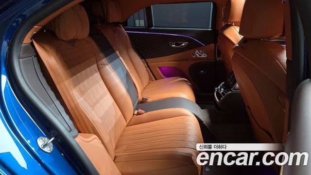 Bentley Flying Spur 3세대 4.0 Azure, 2023 12