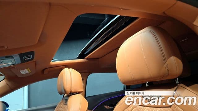 Bentley Flying Spur 3세대 4.0 Azure, 2023 18