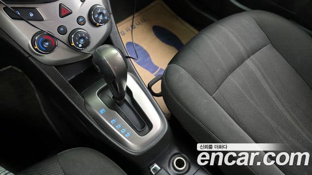 Chevrolet(GM대우) 아베오 хэтчбек Standard, 2015 9