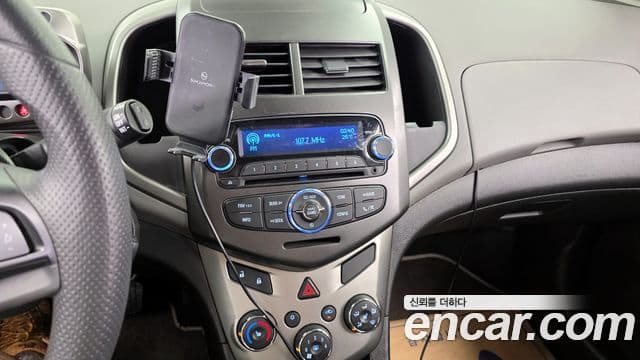 Chevrolet(GM대우) 아베오 хэтчбек Standard, 2015 14