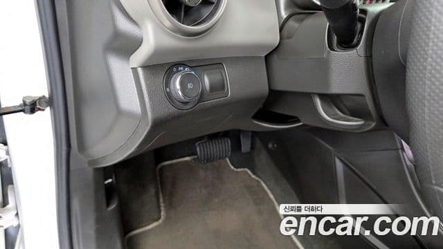 Chevrolet(GM대우) 아베오 хэтчбек Standard, 2015 18