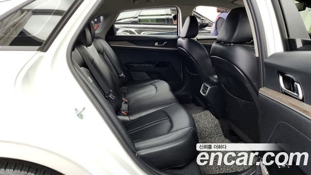 Kia K5 3세대 Noblesse, 2021 12