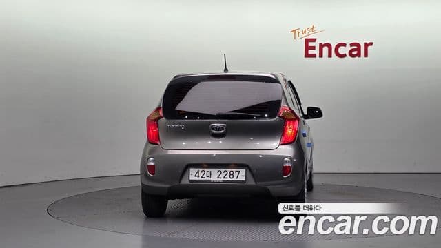 Kia All New Morning Deluxe, 2012 4