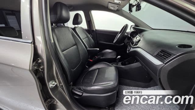 Kia All New Morning Deluxe, 2012 10