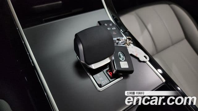 Land Rover Range Rover Evoque 2세대 P250 Dynamic SE, 2025 9