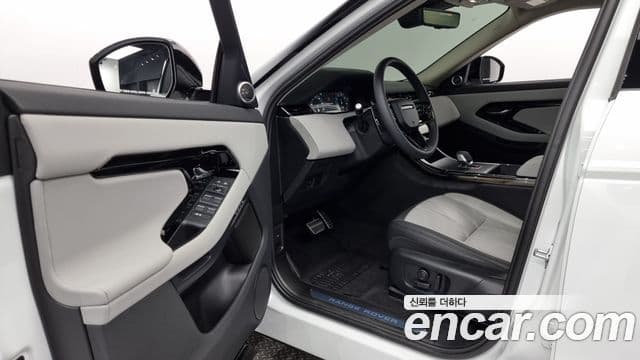 Land Rover Range Rover Evoque 2세대 P250 Dynamic SE, 2025 10