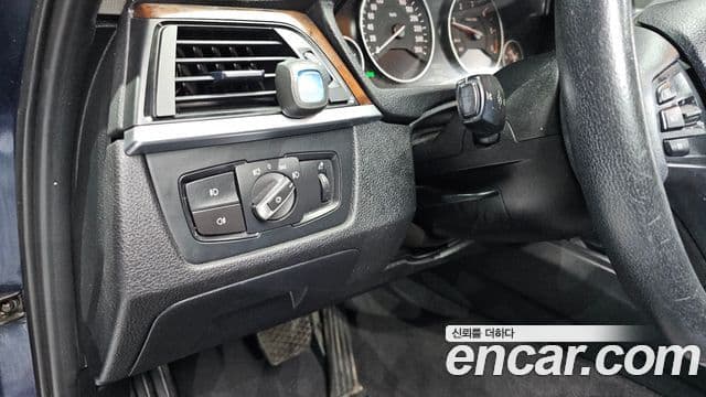 BMW 3시리즈 (F30), 2012 15