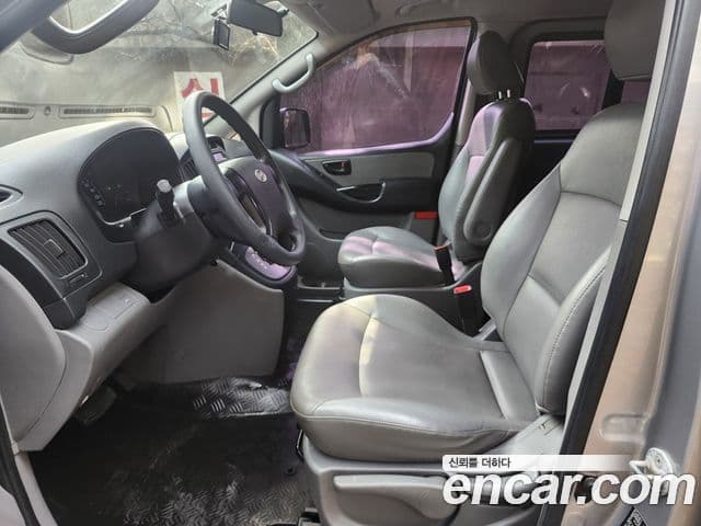 Hyundai Grand Starex CVX Deluxe, 2015 13