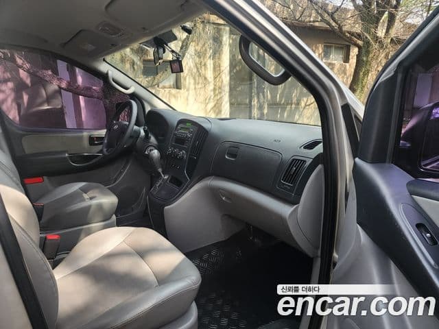 Hyundai Grand Starex CVX Deluxe, 2015 14