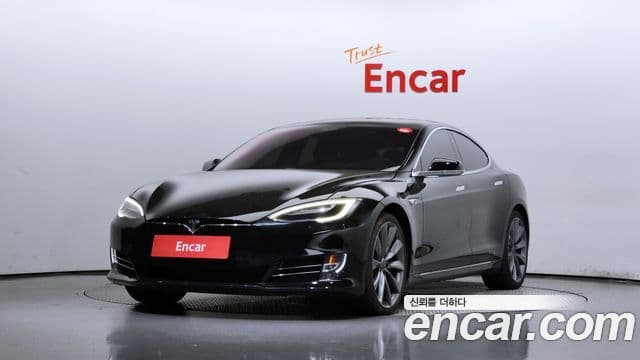 Tesla модель S, 2019 1