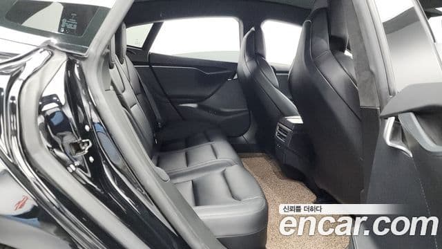 Tesla модель S, 2019 11