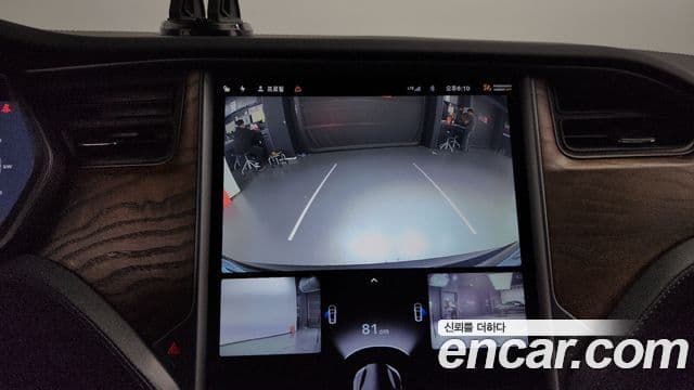 Tesla модель S, 2019 14