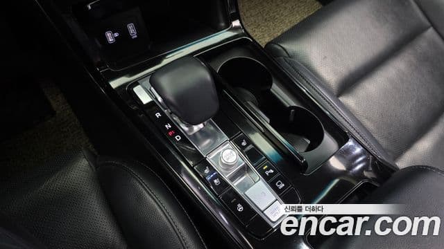 Kia K7 Premier 3.0 LPI Trendy(арендный автомобиль), 2020 9