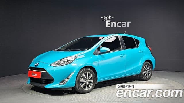 Toyota 프리우스 C, 2019 1