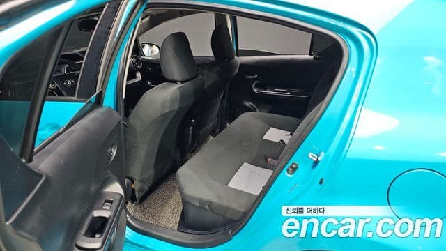 Toyota 프리우스 C, 2019 11