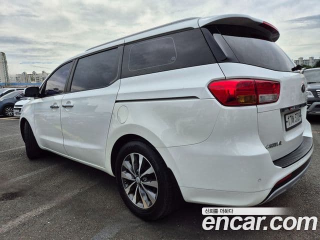 Kia All New Carnival Luxury, 2018 6