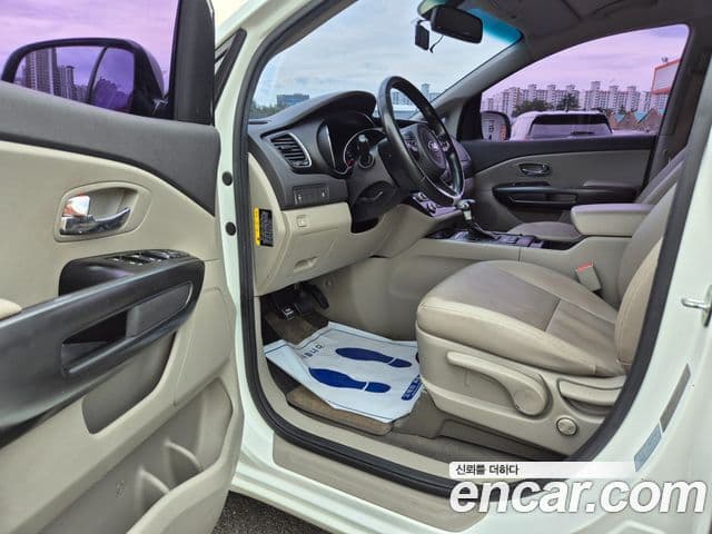Kia All New Carnival Luxury, 2018 11