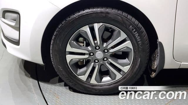 Kia The / новый New Carnival Prestige, 2019 все фото