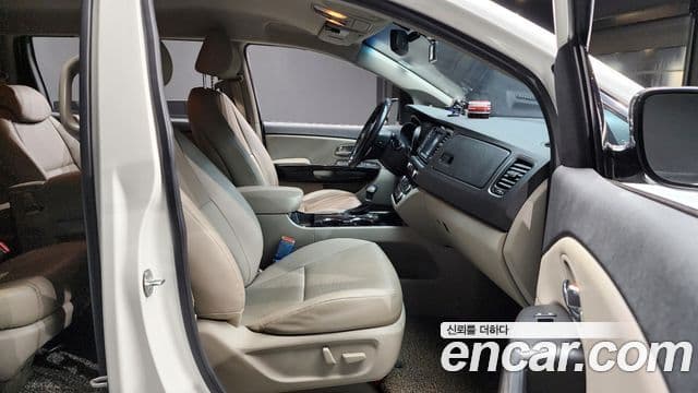 Kia The / новый New Carnival Prestige, 2019 10