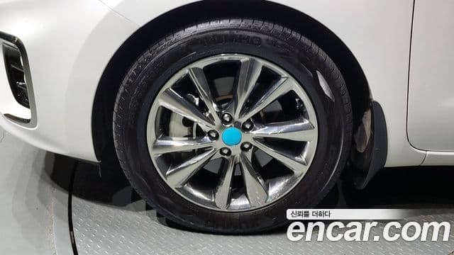 Kia The / новый New Carnival Special, 2020 все фото