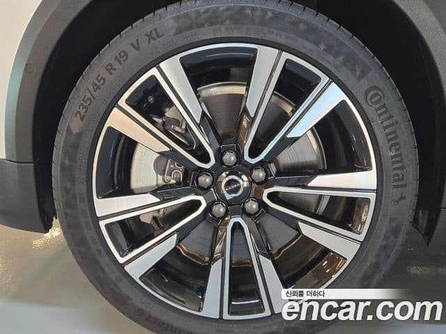 Volvo V60 Cross Country 2세대 B5 Ultra AWD, 2025 все фото