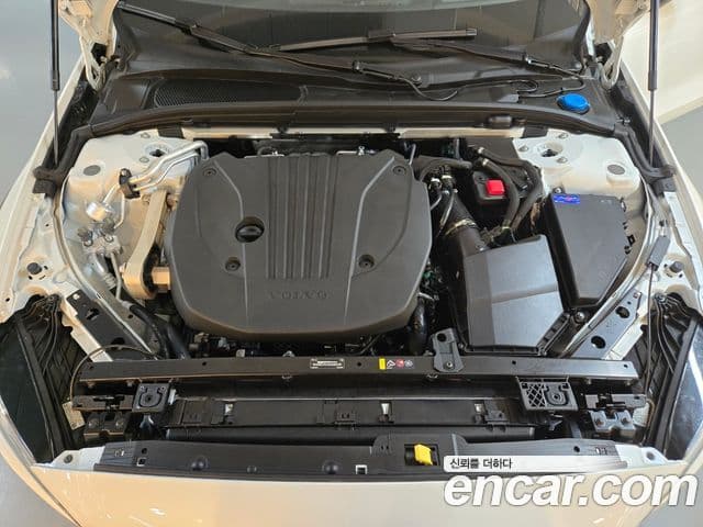 Volvo V60 Cross Country 2세대 B5 Ultra AWD, 2025 6
