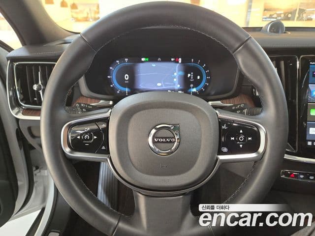 Volvo V60 Cross Country 2세대 B5 Ultra AWD, 2025 12