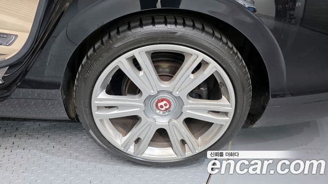 Bentley Flying Spur 2세대, 2018 все фото