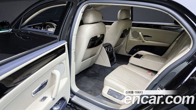 Bentley Flying Spur 2세대, 2018 11