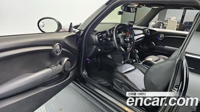 Mini Cooper D 3세대, 2014 11