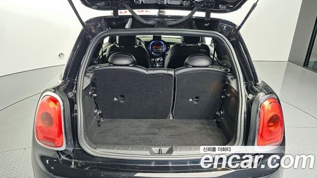 Mini Cooper D 3세대, 2014 13