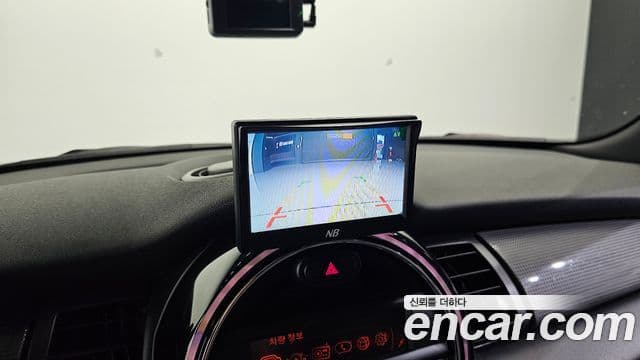 Mini Cooper D 3세대, 2014 18