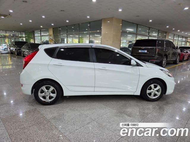 Hyundai Accent(новый кузов / новое поколение) Modern, 2015 все фото